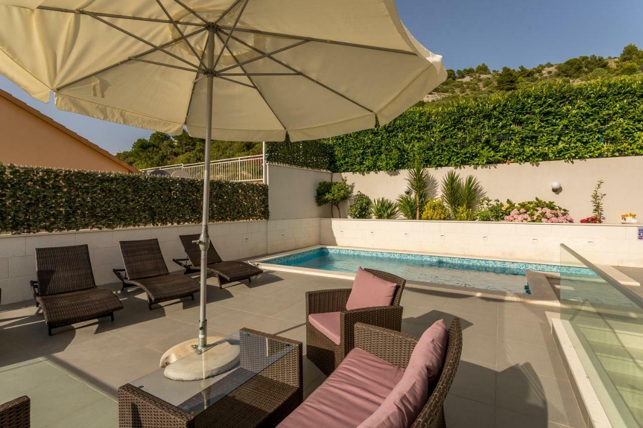 Villa Rogoznica โรกอซนิซา ภายนอก รูปภาพ