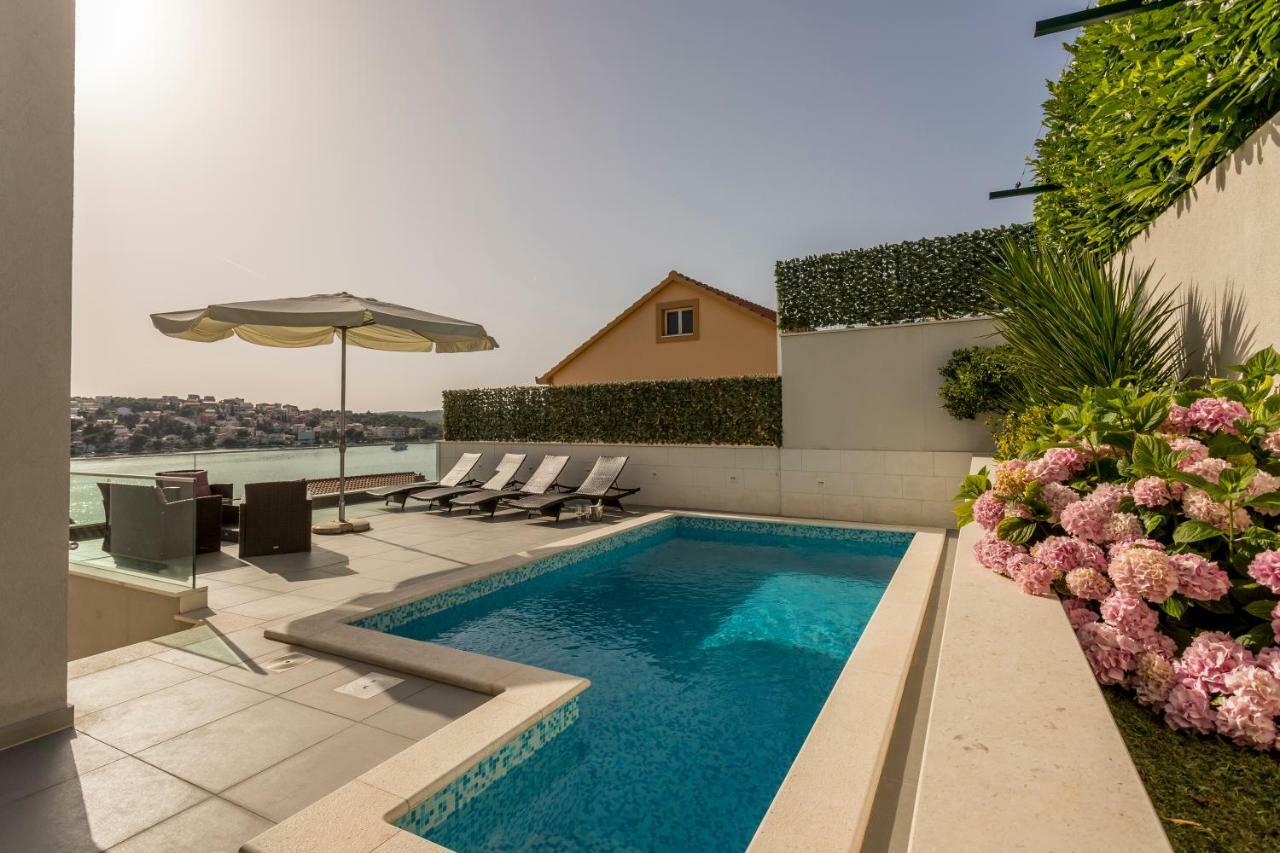 Villa Rogoznica โรกอซนิซา ภายนอก รูปภาพ